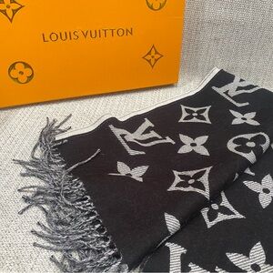 Louis Vuitton Black and Gray Scarf